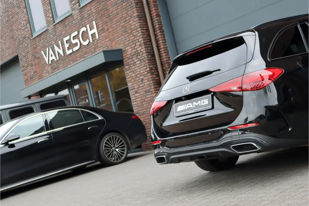 300 e AMG Line | Distronic | Panoramadak | Sfeerverlichting | Camera | Nightpakket | Verwarmd Stuurwiel | Stoelverwarming | Spoorassistent |