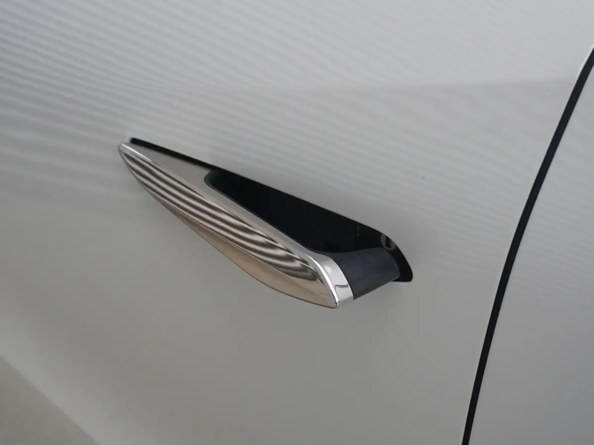 1.2 TURBO 130 Performance Line Parkeerhulp v/a
