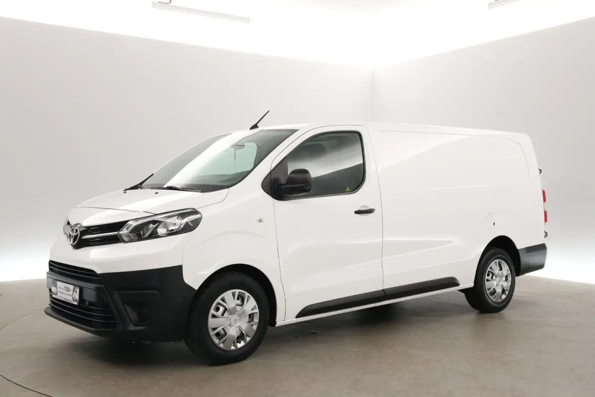 2.0 D-4D L3H1 | Airco | Cruise | 3 Zits | Parkeersens.