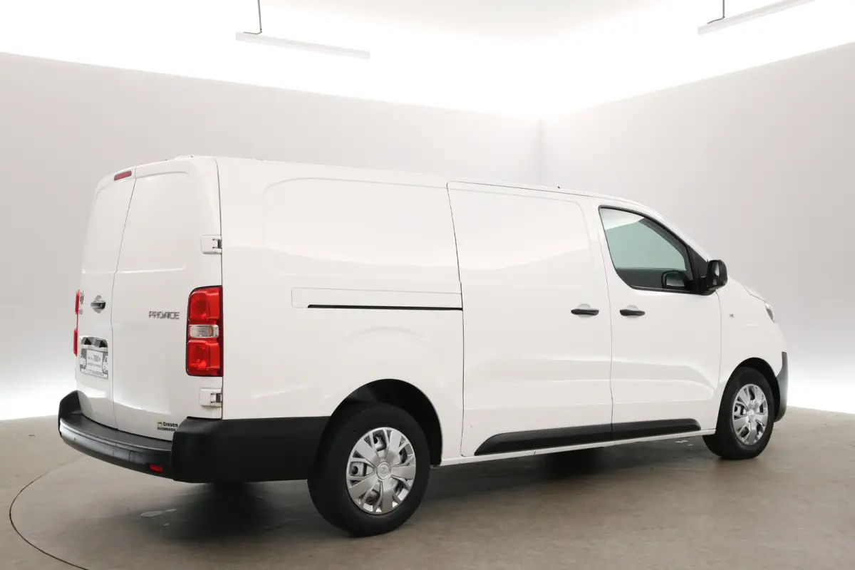 2.0 D-4D L3H1 | Airco | Cruise | 3 Zits | Parkeersens.