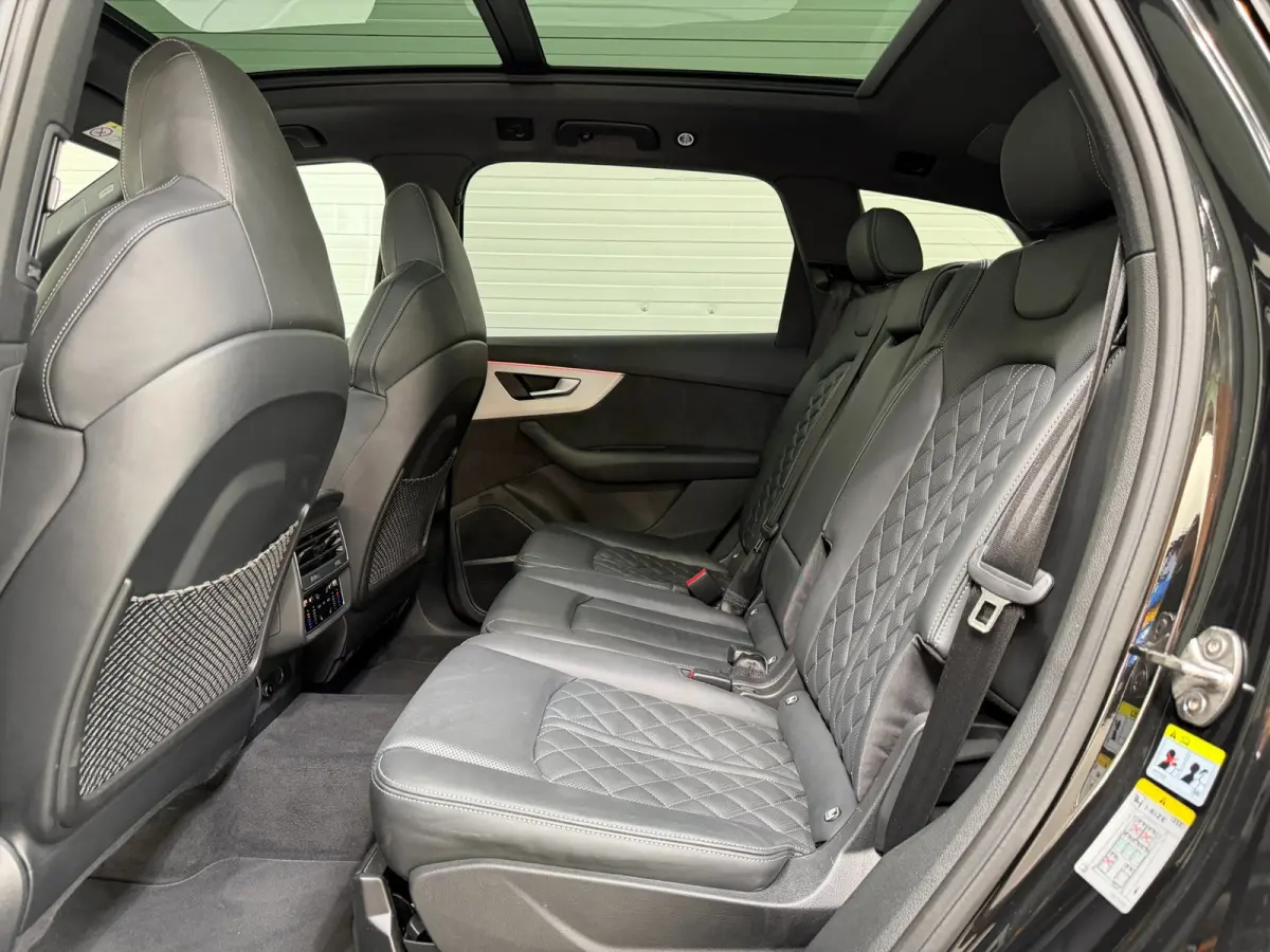 4.0 TFSI SQ7 quattro 7p soft close / HUD / Clima Stoelen / Pano / B&O