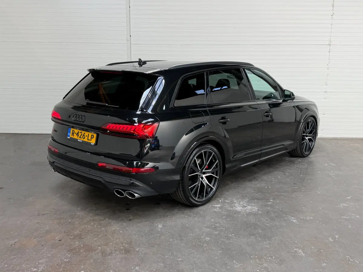 4.0 TFSI SQ7 quattro 7p soft close / HUD / Clima Stoelen / Pano / B&O