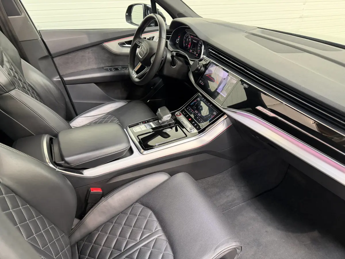 4.0 TFSI SQ7 quattro 7p soft close / HUD / Clima Stoelen / Pano / B&O