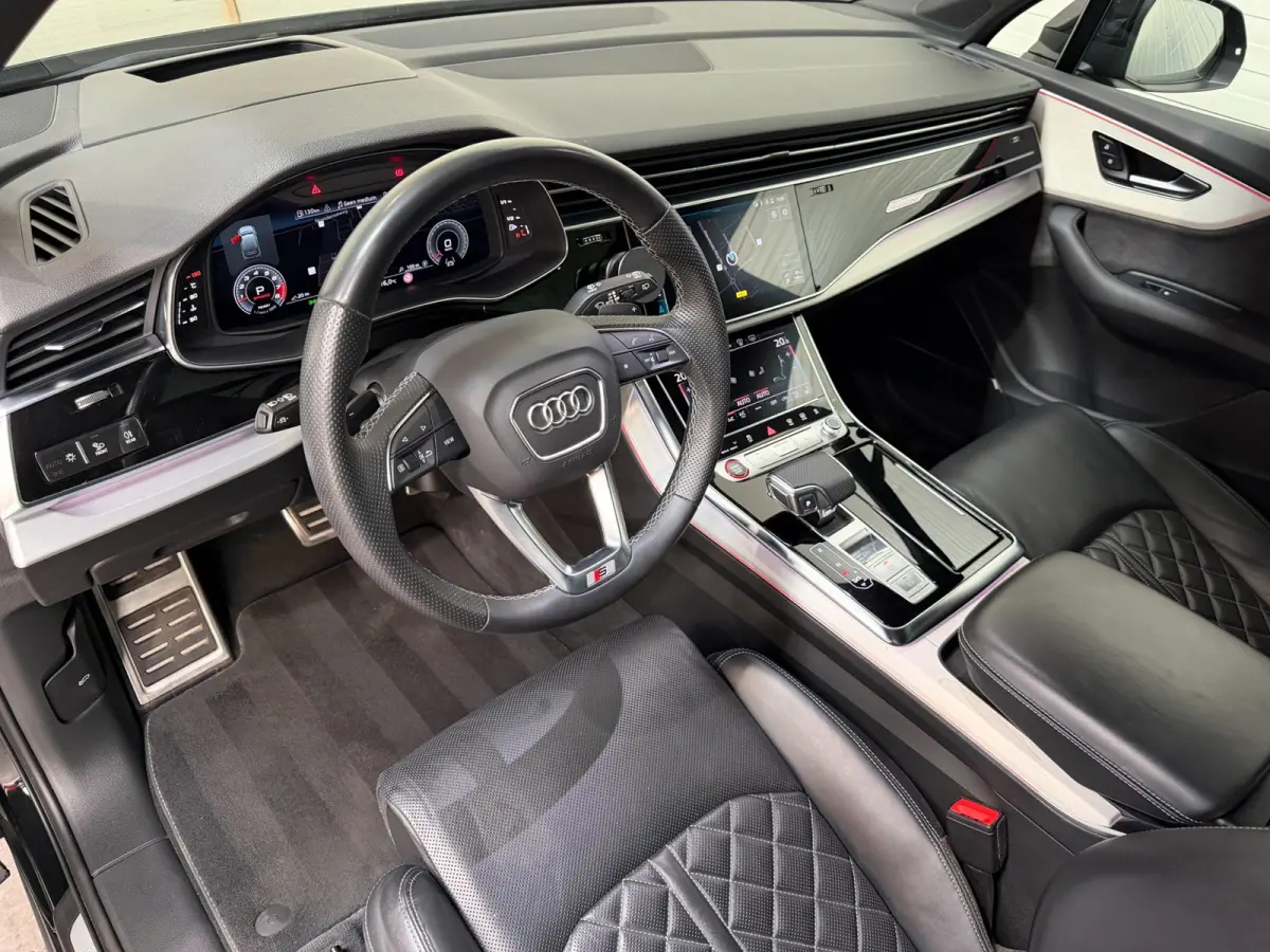 4.0 TFSI SQ7 quattro 7p soft close / HUD / Clima Stoelen / Pano / B&O