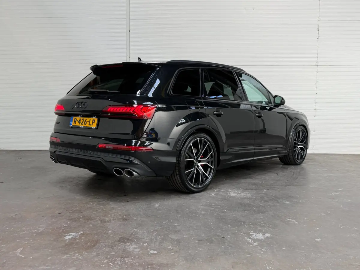 4.0 TFSI SQ7 quattro 7p soft close / HUD / Clima Stoelen / Pano / B&O
