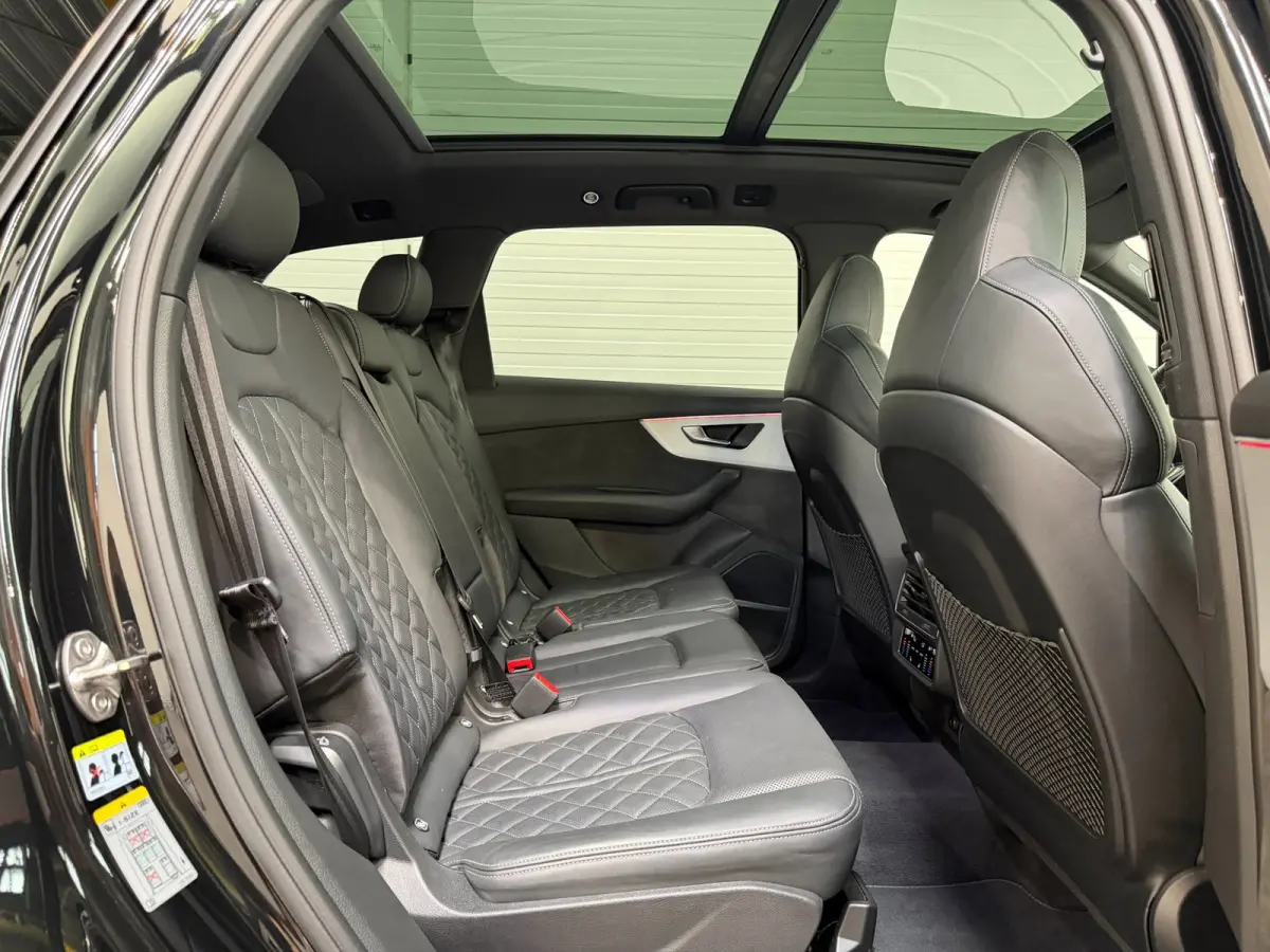 4.0 TFSI SQ7 quattro 7p soft close / HUD / Clima Stoelen / Pano / B&O