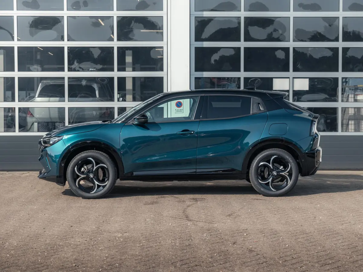 Elettrica Ti 54 kWh | Clima | Adapt. Cruise | Keyless | Handsfree A-Klep | PDC rondom | Pack Techno | Warmtepomp | Bicolore