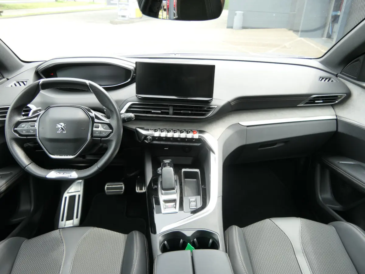1.6 HYbrid 225 GT | Panoramadak | Navigatie | LMV 18''