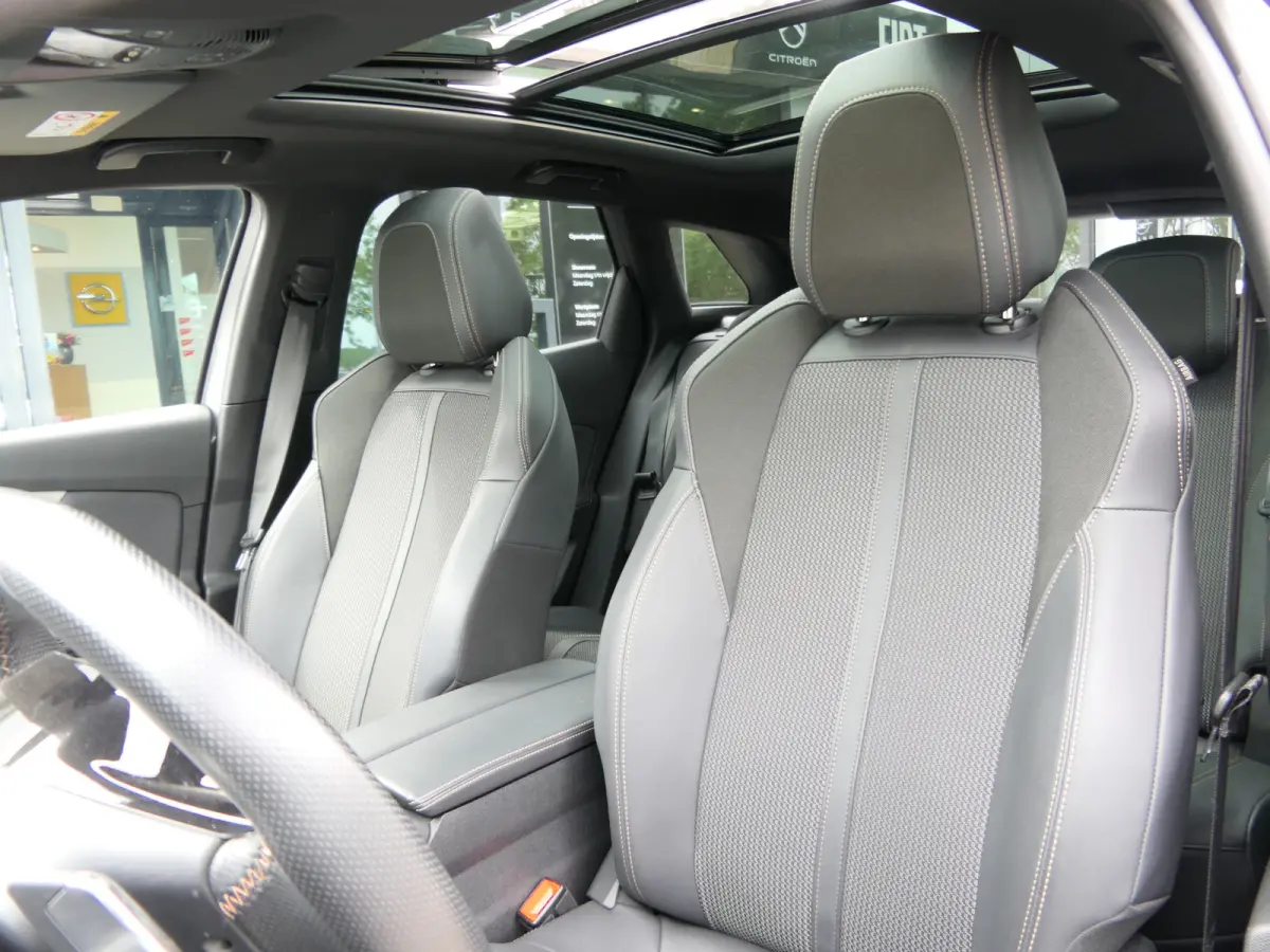 1.6 HYbrid 225 GT | Panoramadak | Navigatie | LMV 18''