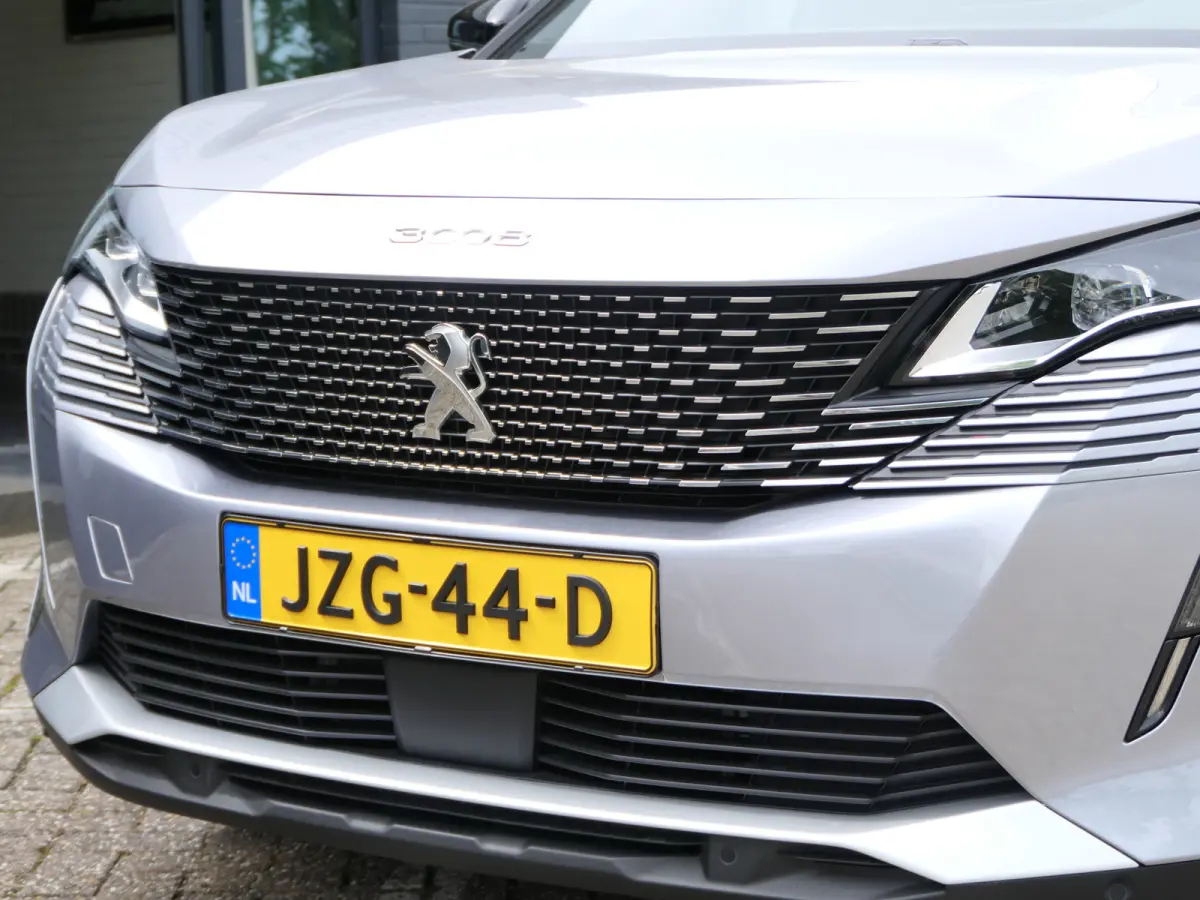 1.6 HYbrid 225 GT | Panoramadak | Navigatie | LMV 18''