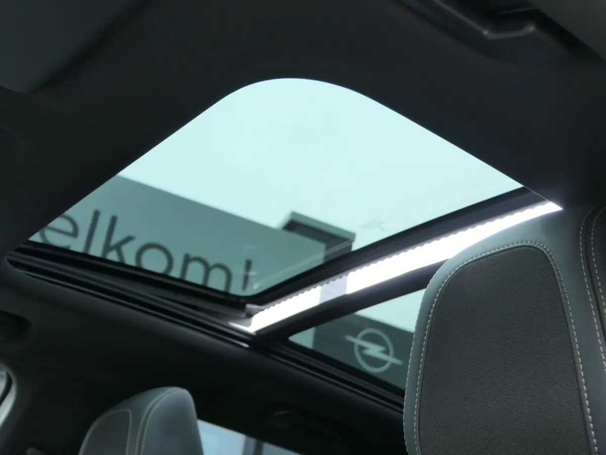 1.6 HYbrid 225 GT | Panoramadak | Navigatie | LMV 18''
