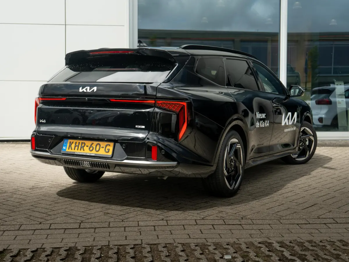 Sportswagon 1.0 T-GDi MHEV GT-Line Launch Edition | Panorama schuifkantel dak | Clima | Stoel en stuurverwarming |