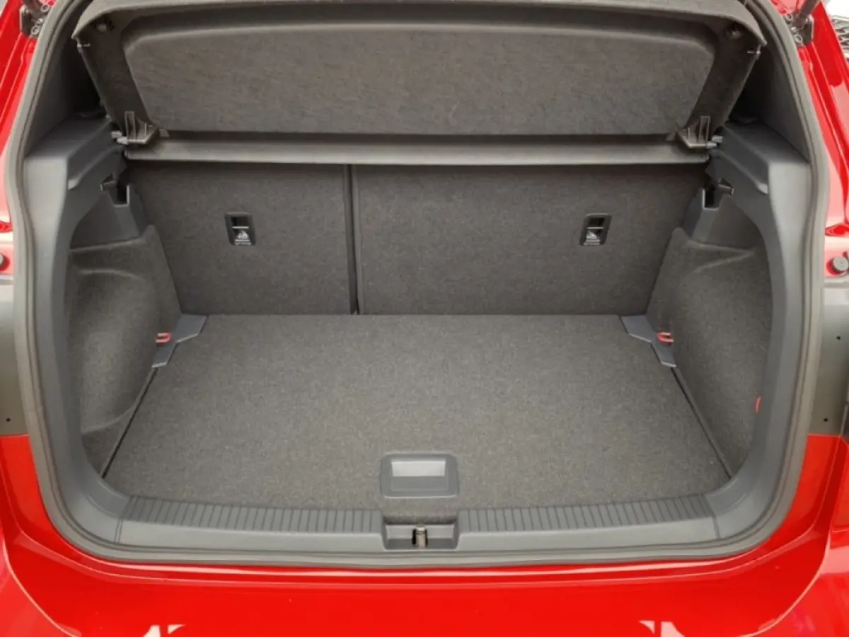1.0 TSI DSG R-LINE AFN.TREKHAAK/CAMERA/ACC/STOELVERW/CARPLAY