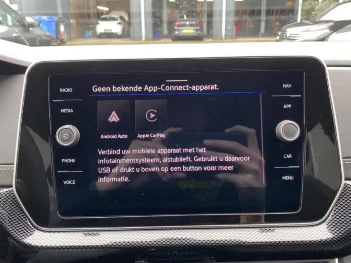 1.0 TSI DSG R-LINE AFN.TREKHAAK/CAMERA/ACC/STOELVERW/CARPLAY