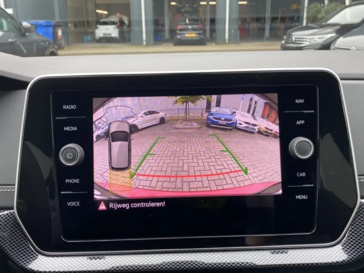 1.0 TSI DSG R-LINE AFN.TREKHAAK/CAMERA/ACC/STOELVERW/CARPLAY