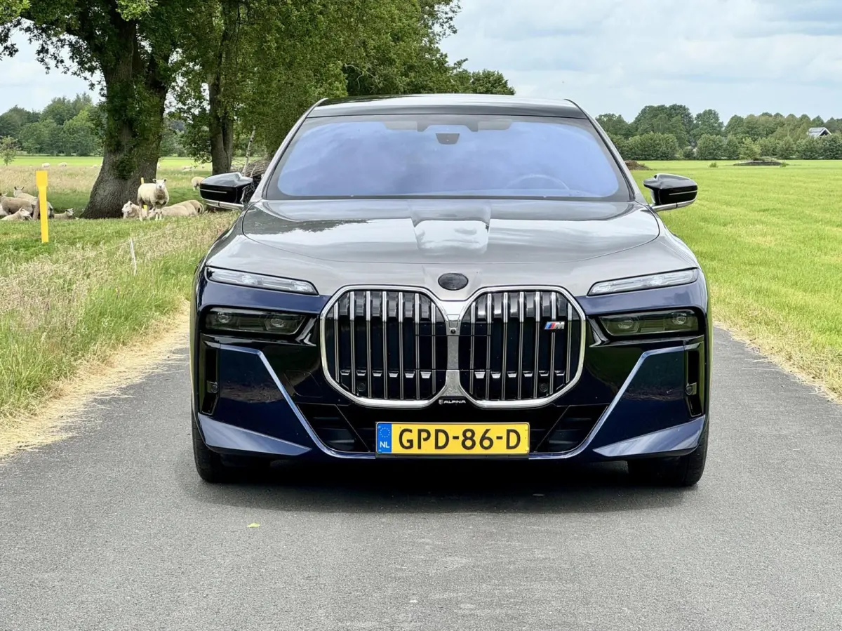 M70 xDrive 106 kWh|Executive Lounge|Bowers & Wilkins|NL-auto|Absoluut vol!