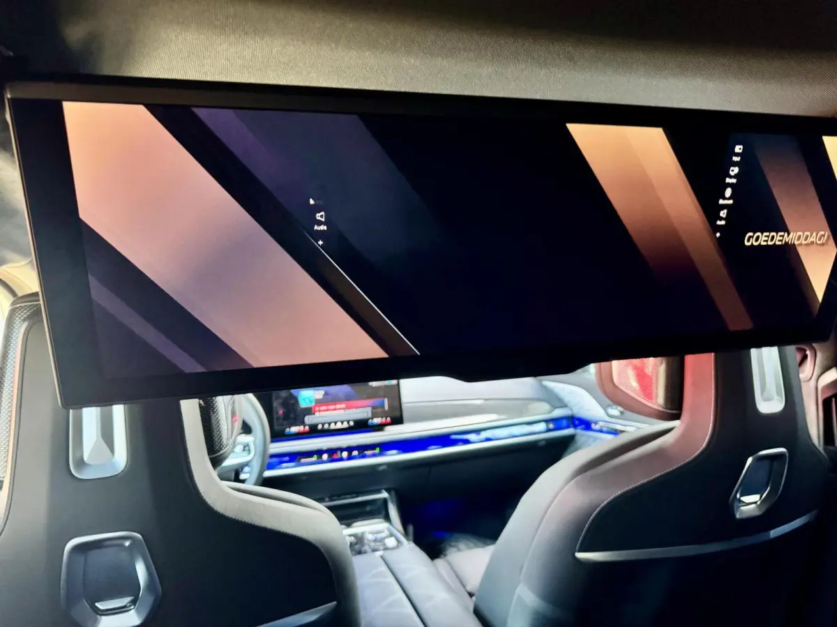 M70 xDrive 106 kWh|Executive Lounge|Bowers & Wilkins|NL-auto|Absoluut vol!