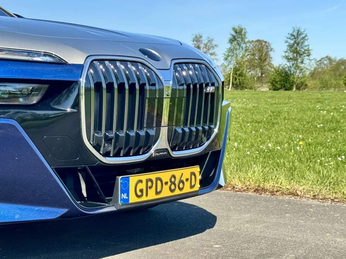 M70 xDrive 106 kWh|Executive Lounge|Bowers & Wilkins|NL-auto|Absoluut vol!