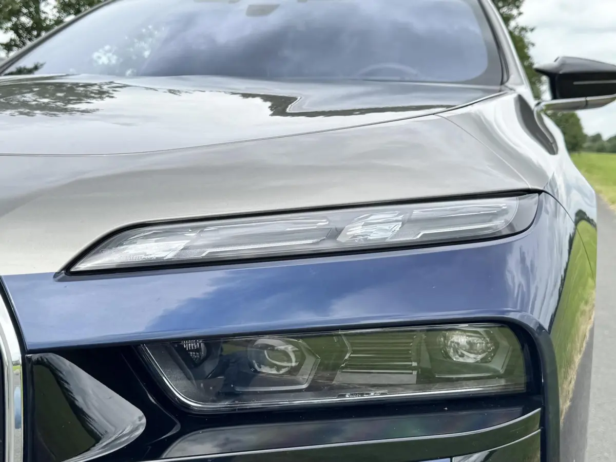 M70 xDrive 106 kWh|Executive Lounge|Bowers & Wilkins|NL-auto|Absoluut vol!