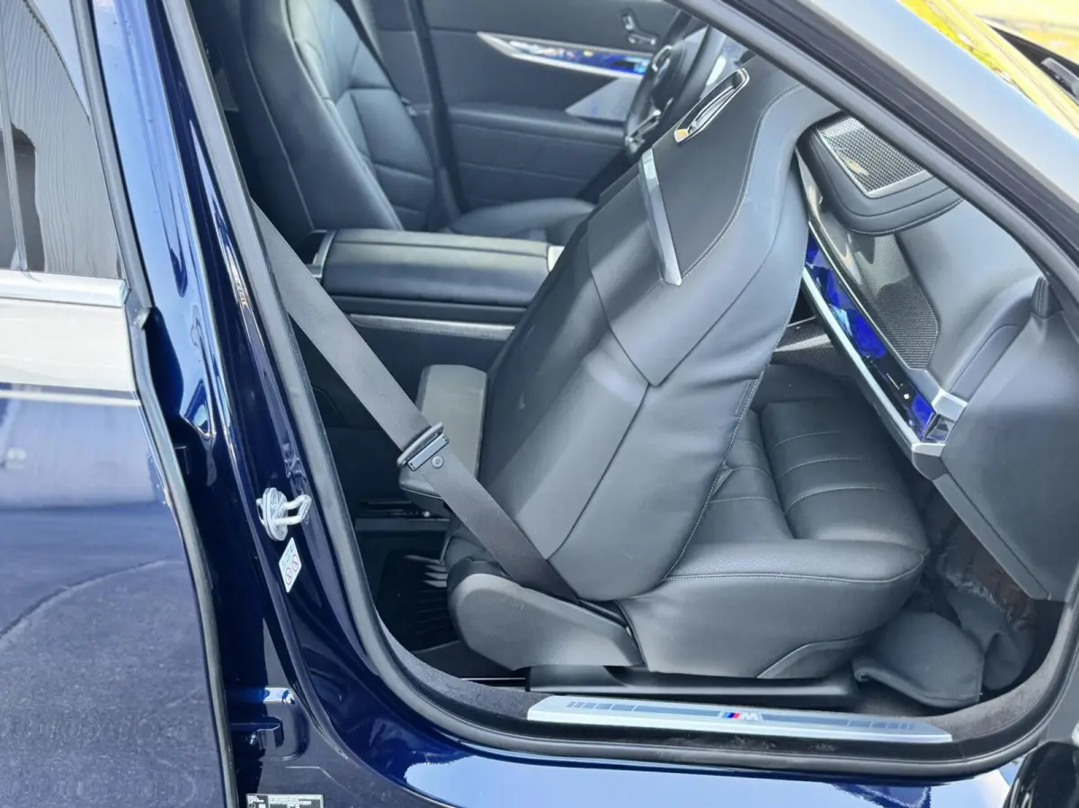 M70 xDrive 106 kWh|Executive Lounge|Bowers & Wilkins|NL-auto|Absoluut vol!