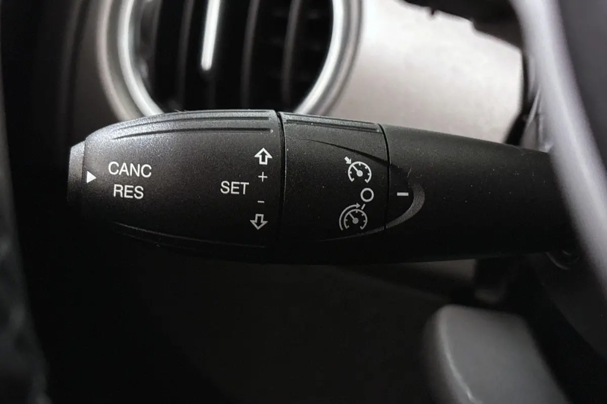 1.0 Hybrid Sport Panoramadak Climate Control Apple CarPlay