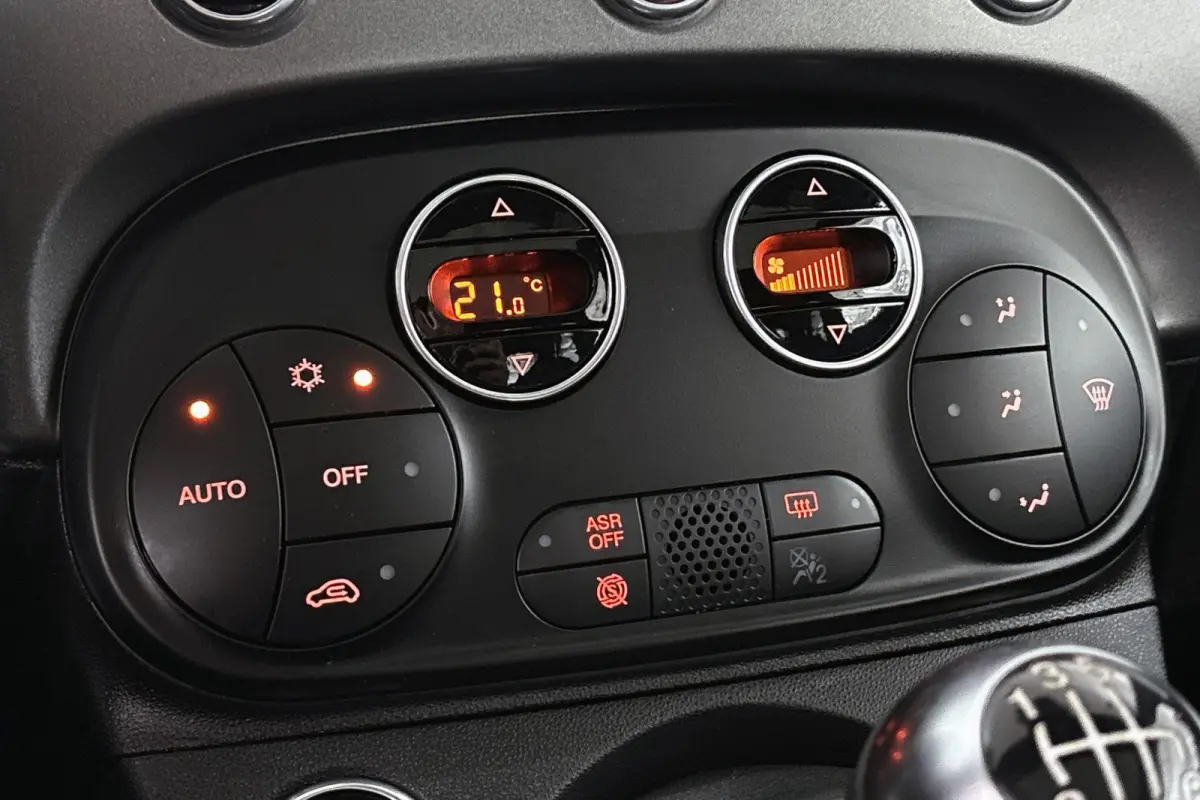 1.0 Hybrid Sport Panoramadak Climate Control Apple CarPlay
