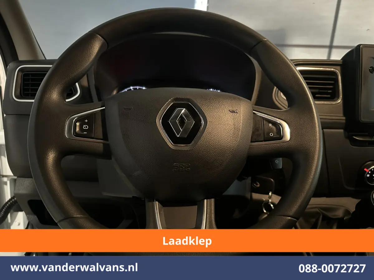 2.3 dCi 150pk L2H2 Euro6 Airco | Laadklep | 2x Zijdeur | Camera | Navigatie | LED | Cruisecontrol Parkeersensoren, Bijrijdersbank