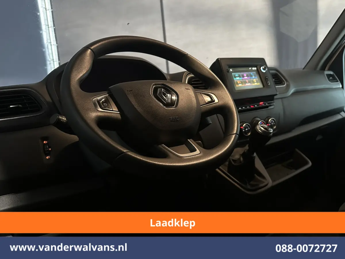 2.3 dCi 150pk L2H2 Euro6 Airco | Laadklep | 2x Zijdeur | Camera | Navigatie | LED | Cruisecontrol Parkeersensoren, Bijrijdersbank