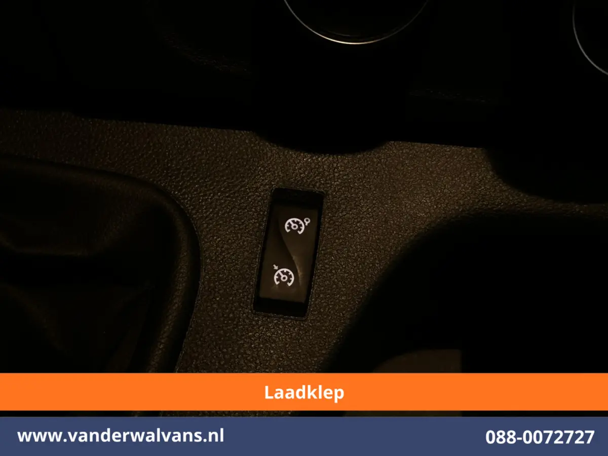 2.3 dCi 150pk L2H2 Euro6 Airco | Laadklep | 2x Zijdeur | Camera | Navigatie | LED | Cruisecontrol Parkeersensoren, Bijrijdersbank