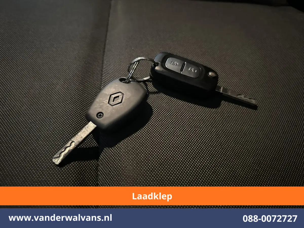 2.3 dCi 150pk L2H2 Euro6 Airco | Laadklep | 2x Zijdeur | Camera | Navigatie | LED | Cruisecontrol Parkeersensoren, Bijrijdersbank