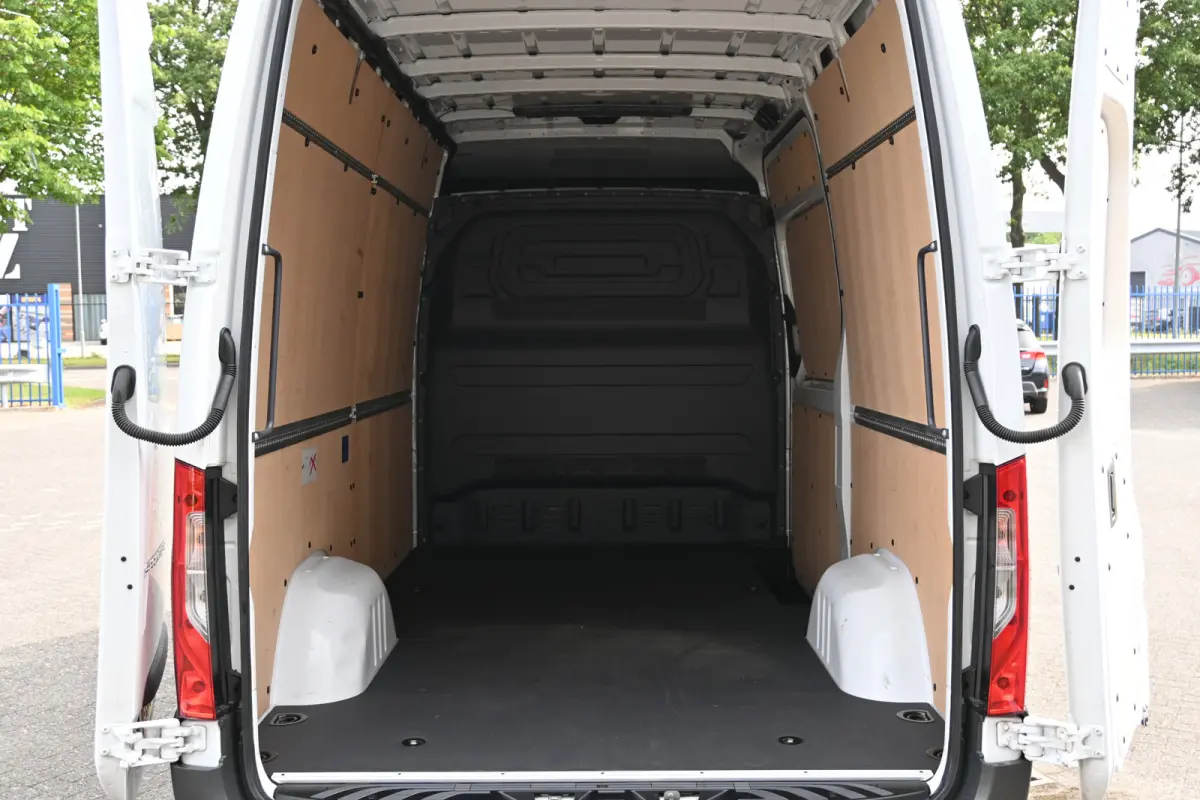 317 CDI L2H2 Pro LED verlichting, Geveerde stoel, Etc.