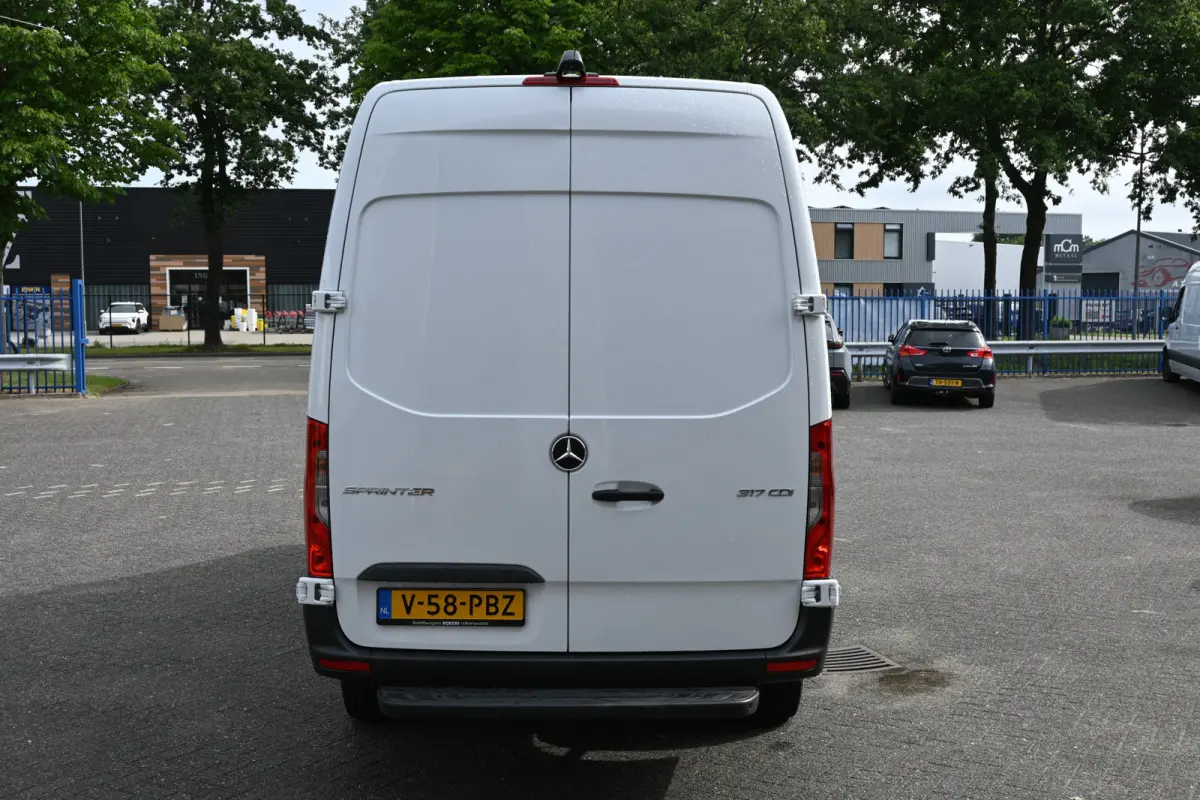 317 CDI L2H2 Pro LED verlichting, Geveerde stoel, Etc.