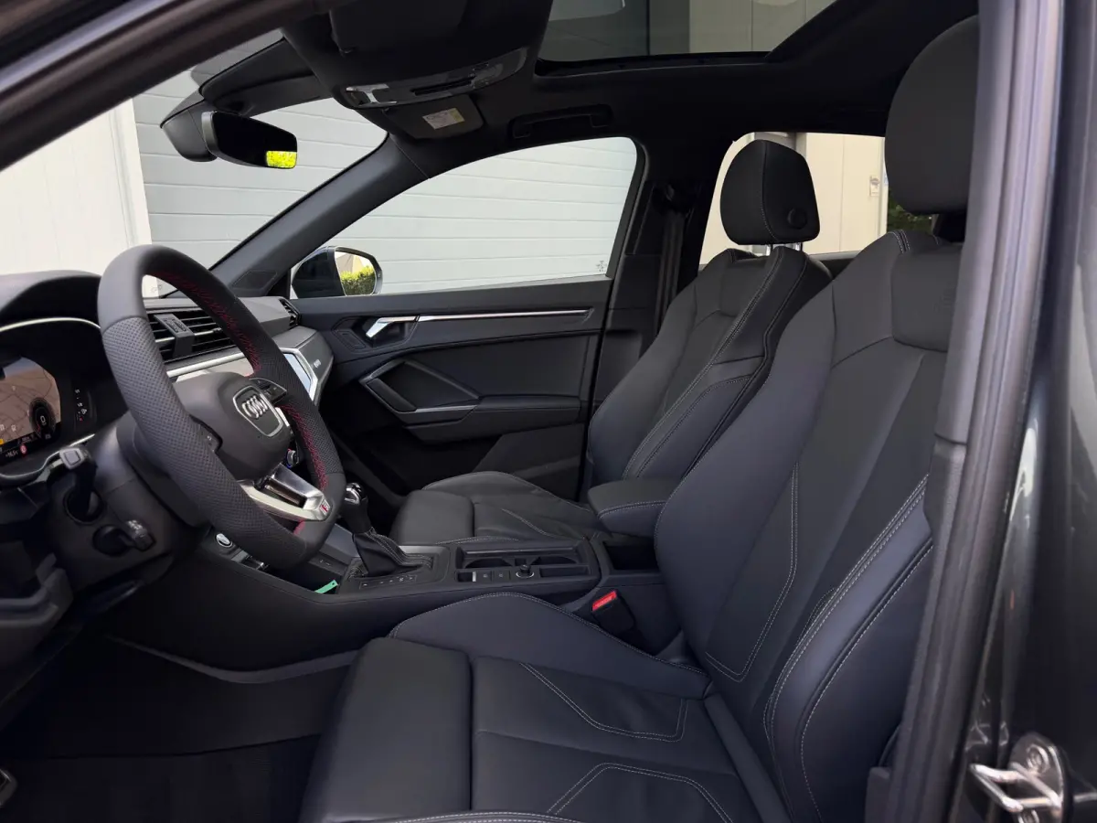35 TFSI S-Line 150 pk Blackstyle/pano/Camera/sfeerverlichting