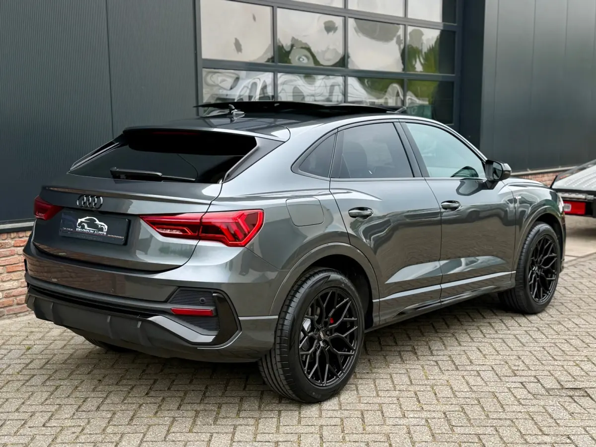 35 TFSI S-Line 150 pk Blackstyle/pano/Camera/sfeerverlichting