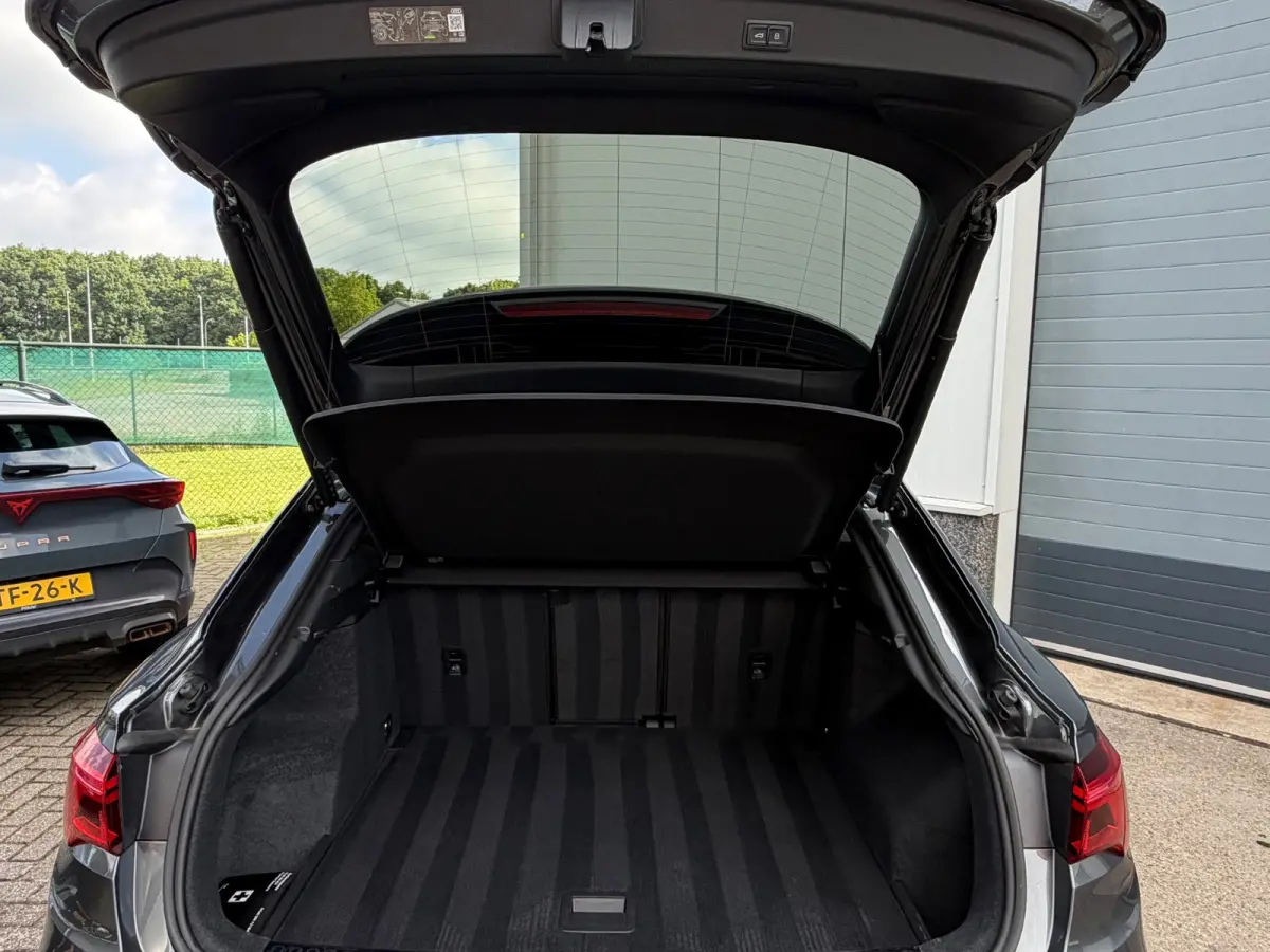 35 TFSI S-Line 150 pk Blackstyle/pano/Camera/sfeerverlichting