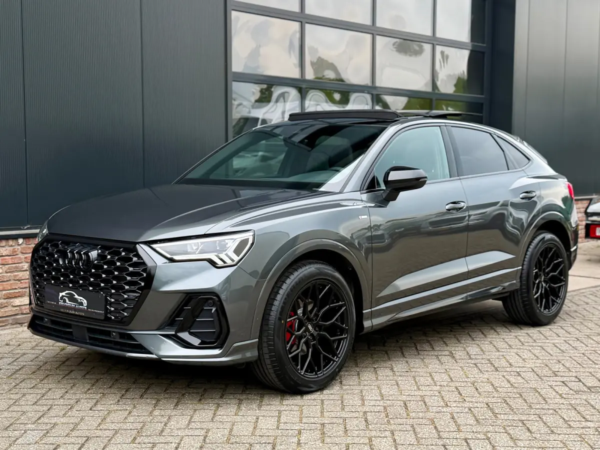 35 TFSI S-Line 150 pk Blackstyle/pano/Camera/sfeerverlichting