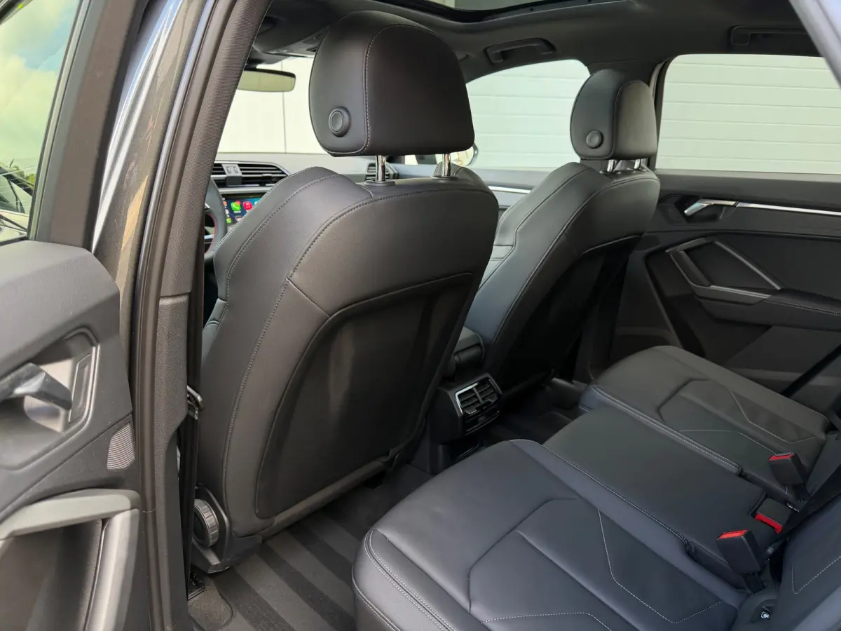 35 TFSI S-Line 150 pk Blackstyle/pano/Camera/sfeerverlichting