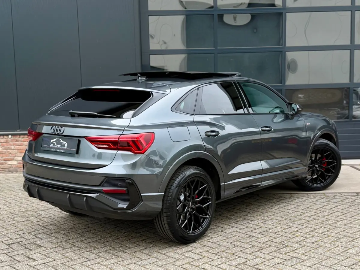 35 TFSI S-Line 150 pk Blackstyle/pano/Camera/sfeerverlichting