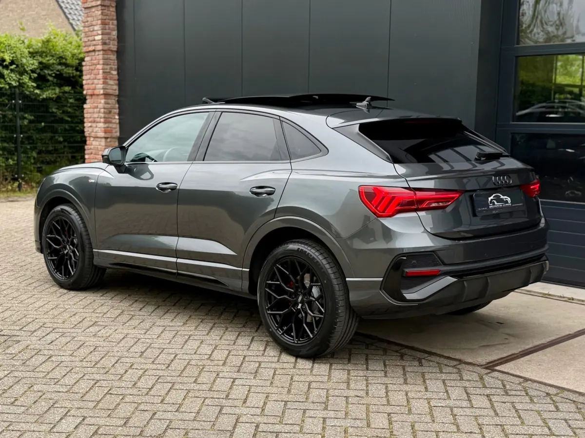 35 TFSI S-Line 150 pk Blackstyle/pano/Camera/sfeerverlichting