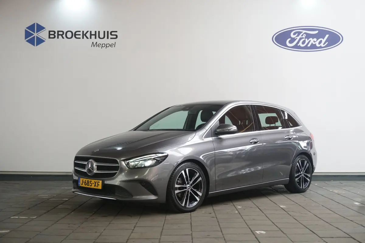 180 Premium | Achteruitrijcamera | Cruise control | Navigatie