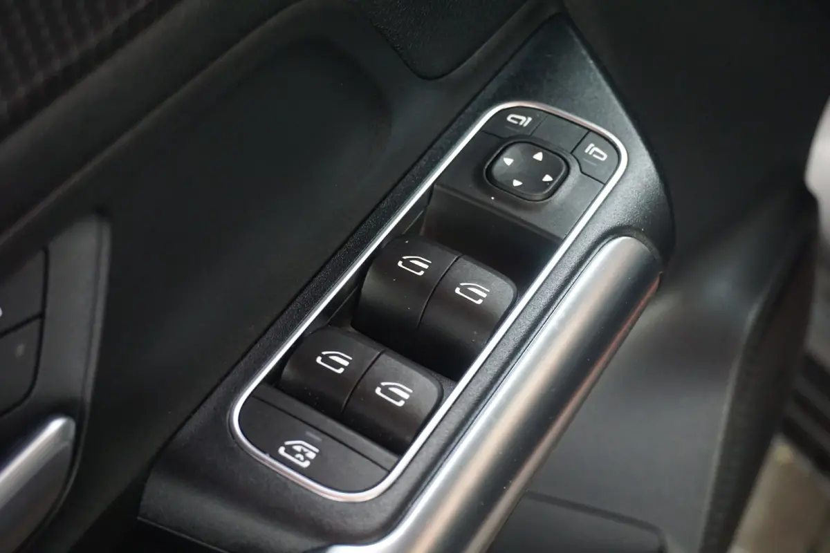 180 Premium | Achteruitrijcamera | Cruise control | Navigatie