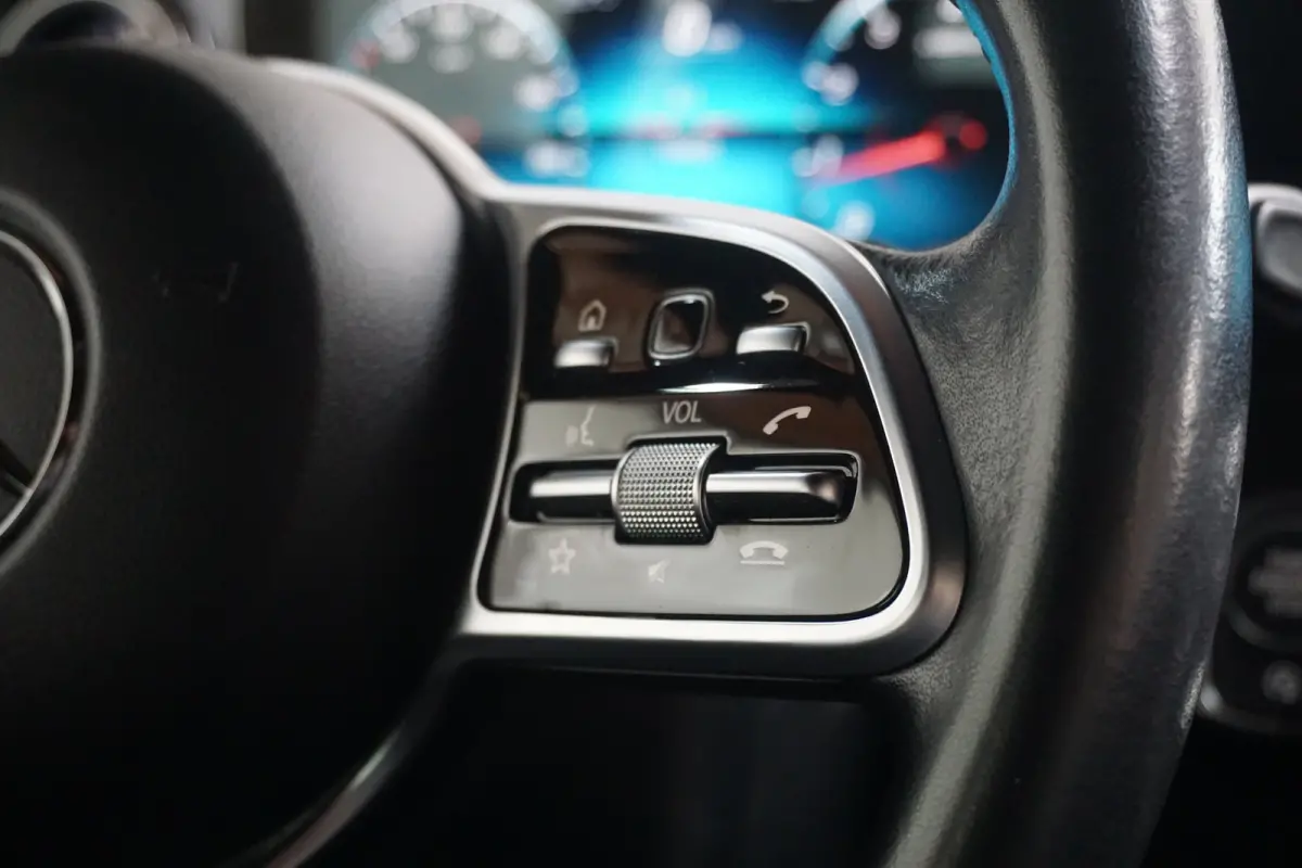 180 Premium | Achteruitrijcamera | Cruise control | Navigatie