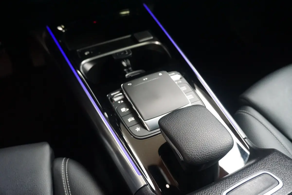 180 Premium | Achteruitrijcamera | Cruise control | Navigatie