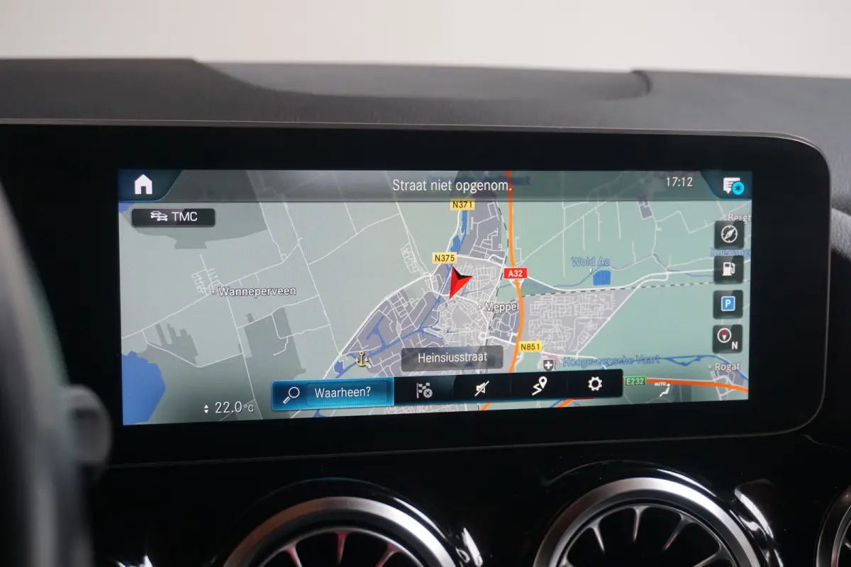180 Premium | Achteruitrijcamera | Cruise control | Navigatie