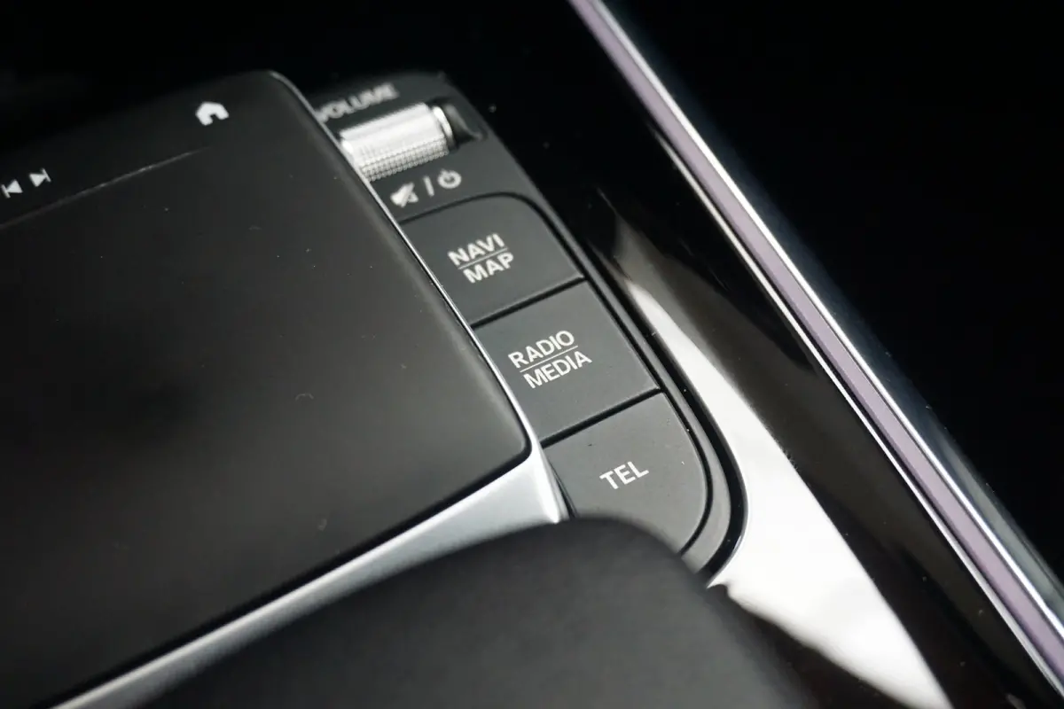 180 Premium | Achteruitrijcamera | Cruise control | Navigatie