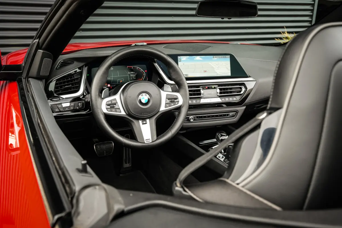 SDrive20i M-Sport | Harman & Kardon | CarPlay | Navi | Leder | Stuurwielverw. |