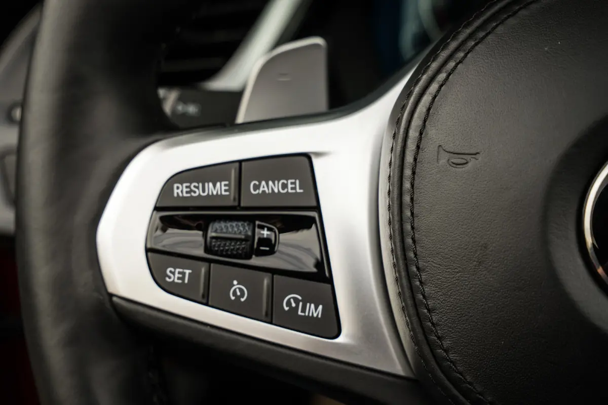 SDrive20i M-Sport | Harman & Kardon | CarPlay | Navi | Leder | Stuurwielverw. |