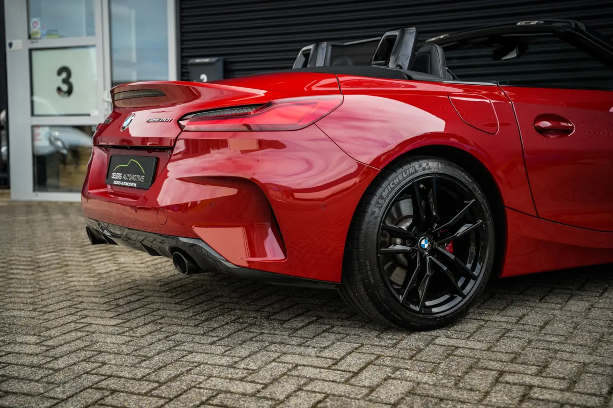 SDrive20i M-Sport | Harman & Kardon | CarPlay | Navi | Leder | Stuurwielverw. |
