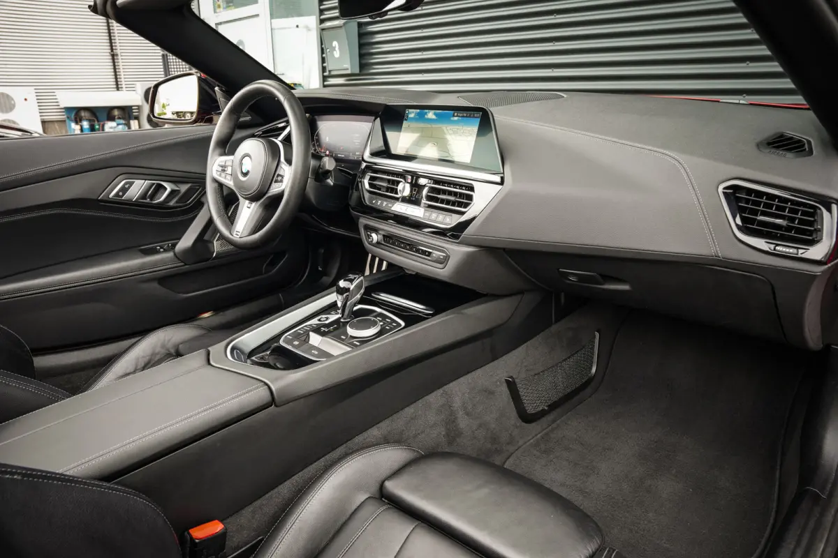 SDrive20i M-Sport | Harman & Kardon | CarPlay | Navi | Leder | Stuurwielverw. |