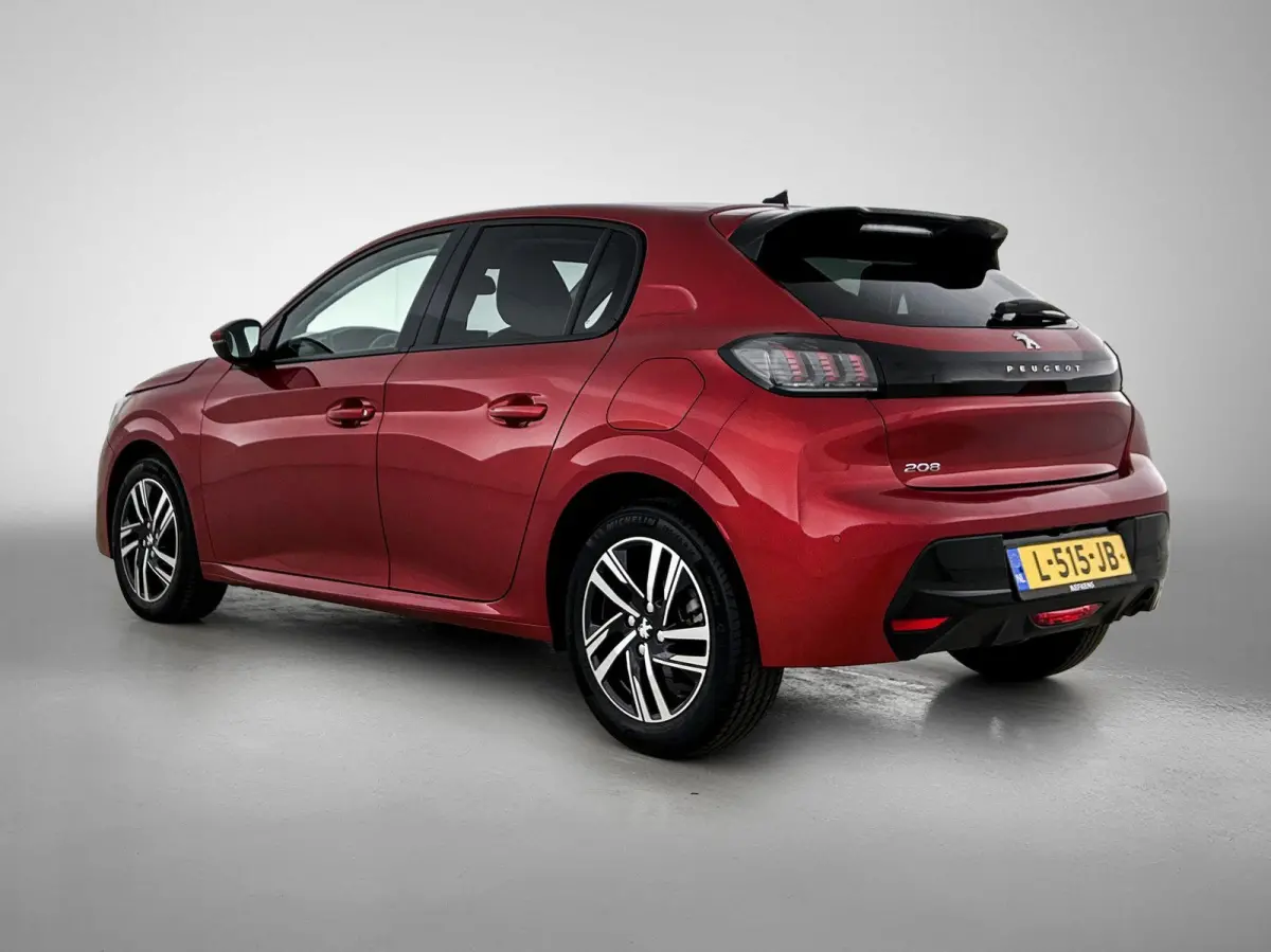 Allure Pack 100pk Automaat | Lage kilometerstand! | Navigatie | Achteruitrijcamera | 3D Cockpit | Climate Control | Cruise Control | Parkeersensoren | Keyless start | Apple Carplay / Android